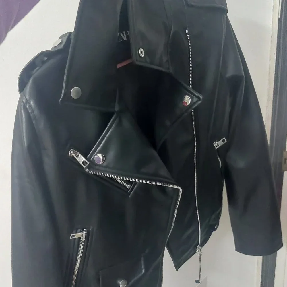 Leather jacket - Picture 4 of 4